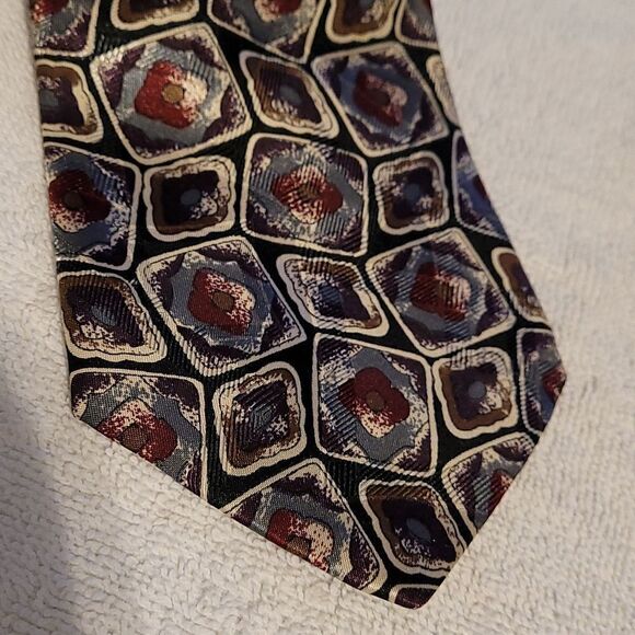 Vintage JRR tie made in USA - Picture 2 of 5